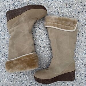 Steve Madden Furry Suede Wedge Boots Size 8